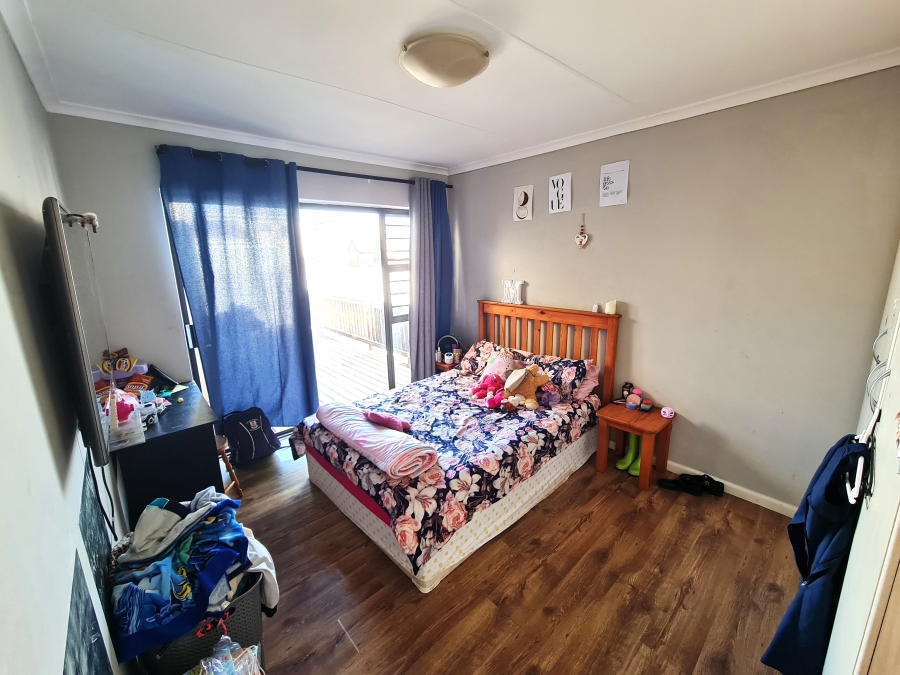 4 Bedroom Property for Sale in Noorsekloof Eastern Cape